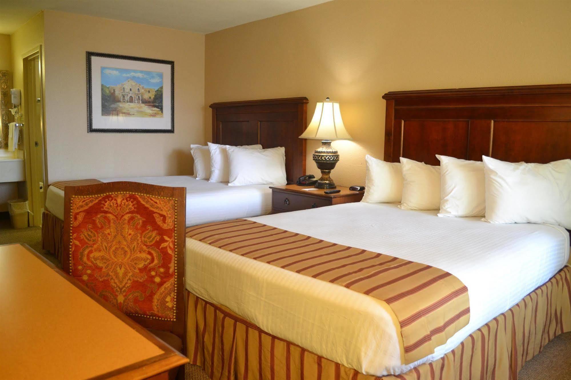แม็คนูสัน แกรนด์ โฮเต็ล แอนด์ คอนเฟอเรนซ์ เซ็นเตอร์ Hotel ไทเลอร์ ภายนอก รูปภาพ